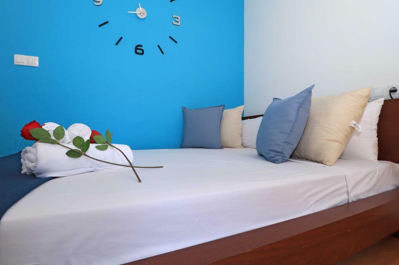 Del Parque Flats Estudio Lagunillas Малага Екстер'єр фото